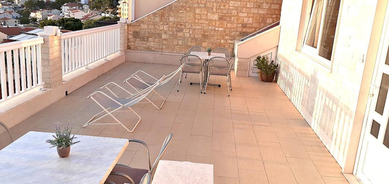 Apartments Villa Bonaca Башка-Вода Екстер'єр фото